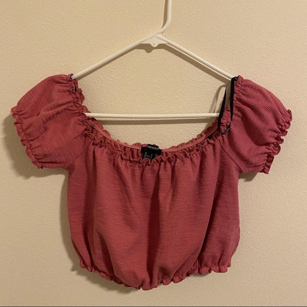 FOREVER 21 off the shoulder crop top
